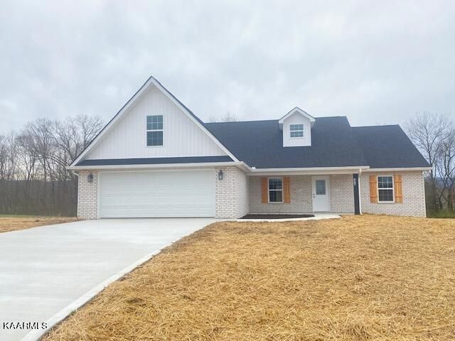 1014 Pathways Dr, Seymour, TN 37865