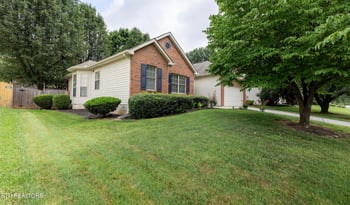10145 Rockbrook Dr, Knoxville, TN 37931