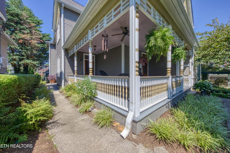 1015 Luttrell St, Knoxville, TN 37917