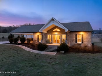 1015 Martin Mill Pike, Rockford, TN 37853