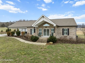 1015 Martin Mill Pike, Rockford, TN 37853