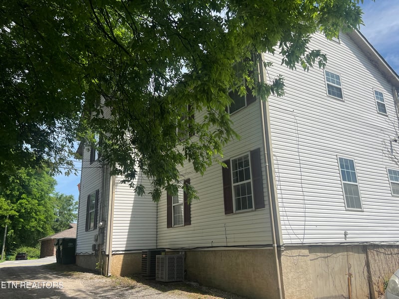 1016-1018 W Broadway Ave #1016-1018, Maryville, TN 37801