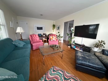 1016 Oglewood Ave, Knoxville, TN 37917