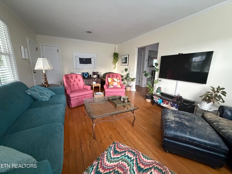 1016 Oglewood Ave, Knoxville, TN 37917