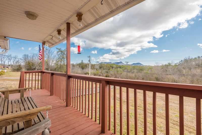 1016 Tazewell Pike, Luttrell, TN 37779