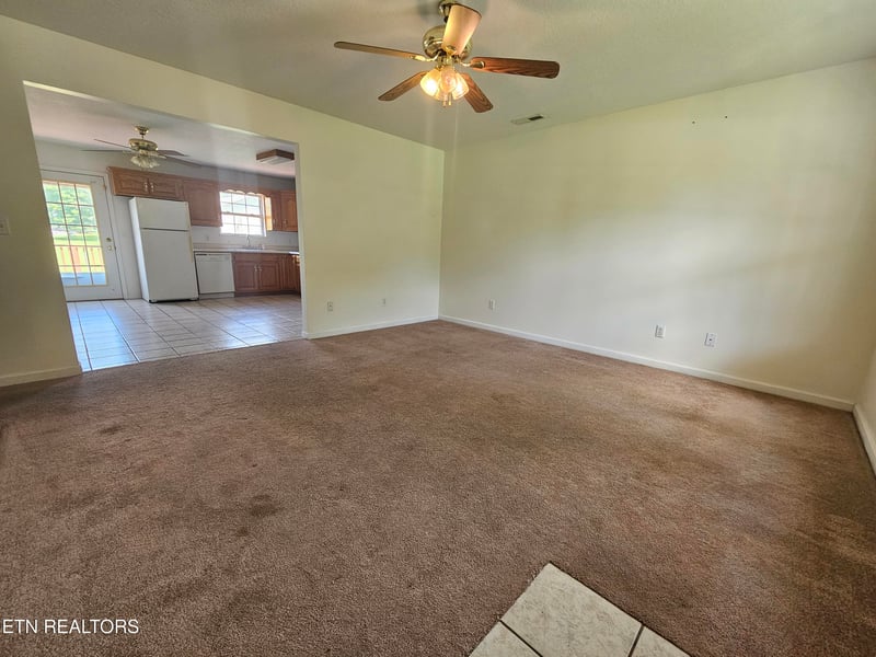 1017 Meek St, Madisonville, TN 37354