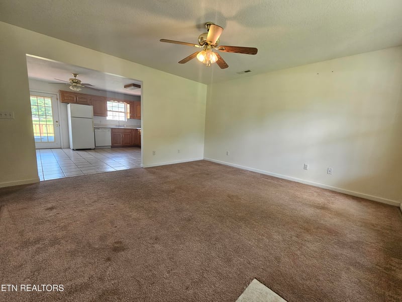 1017 Meek St, Madisonville, TN 37354