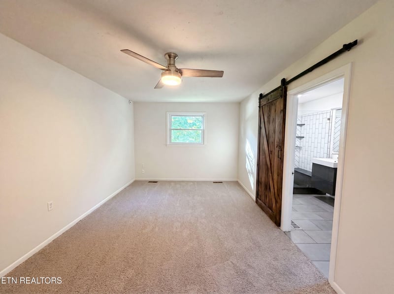 1017 Morrell Rd, Knoxville, TN 37919