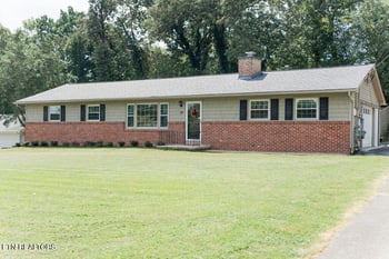 1017 W Park Dr, Knoxville, TN 37909