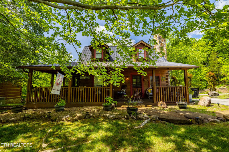 1017 Walini Way, Sevierville, TN 37876