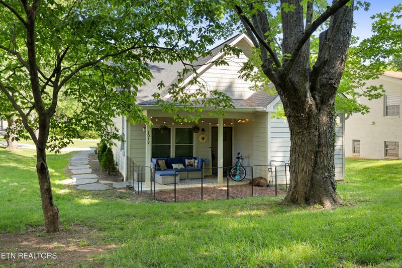 1019 Broyles Ave, Maryville, TN 37801