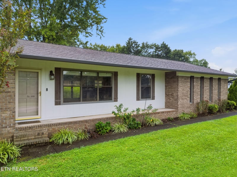 1019 Kensington Blvd, Maryville, TN 37803