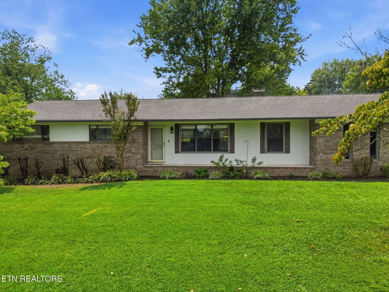 1019 Kensington Blvd, Maryville, TN 37803