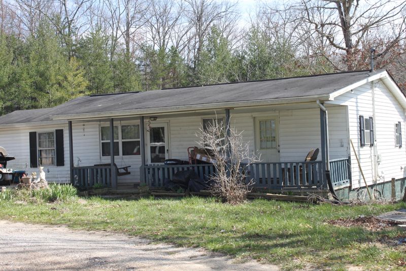 1019 New Light Rd, Winfield, TN 37892
