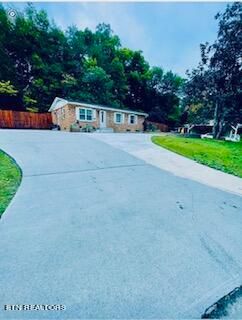 1019 Oakville Ln, Sevierville, TN 37862