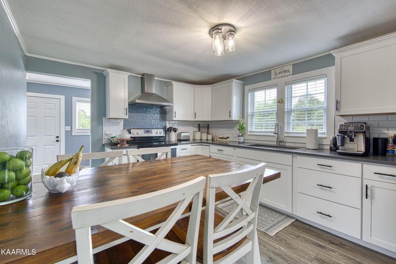 10194 Vonore Rd, Loudon, TN 37774