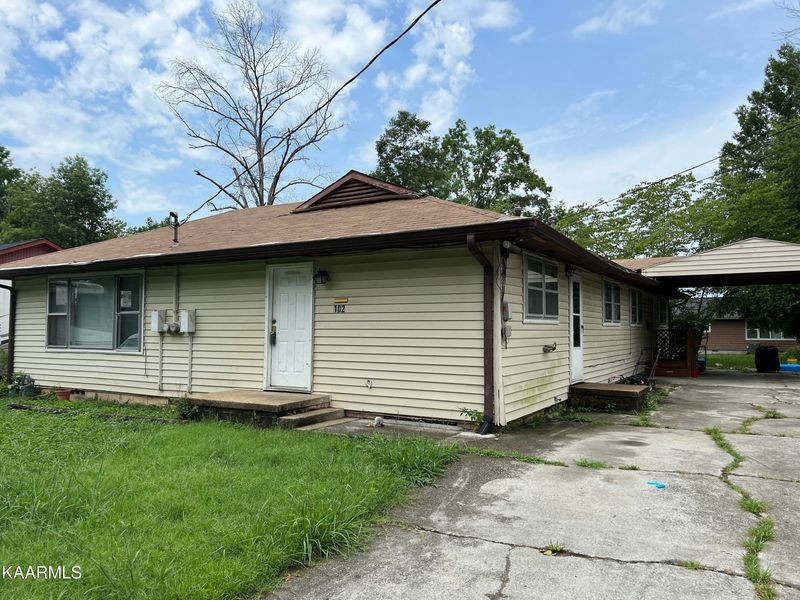 102-104 Marshall Cir, Oak Ridge, TN 37830