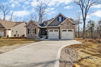 102 Amherst Dr, Fairfield Glade, TN 38558