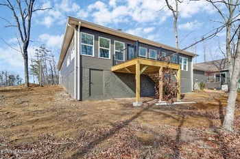102 Amherst Dr, Fairfield Glade, TN 38558