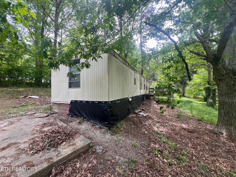 102 Avon Ln, Crossville, TN 38558