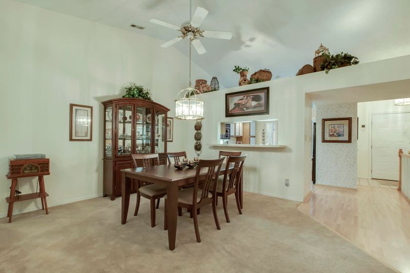 102 Bokoshe Cir, Loudon, TN 37774