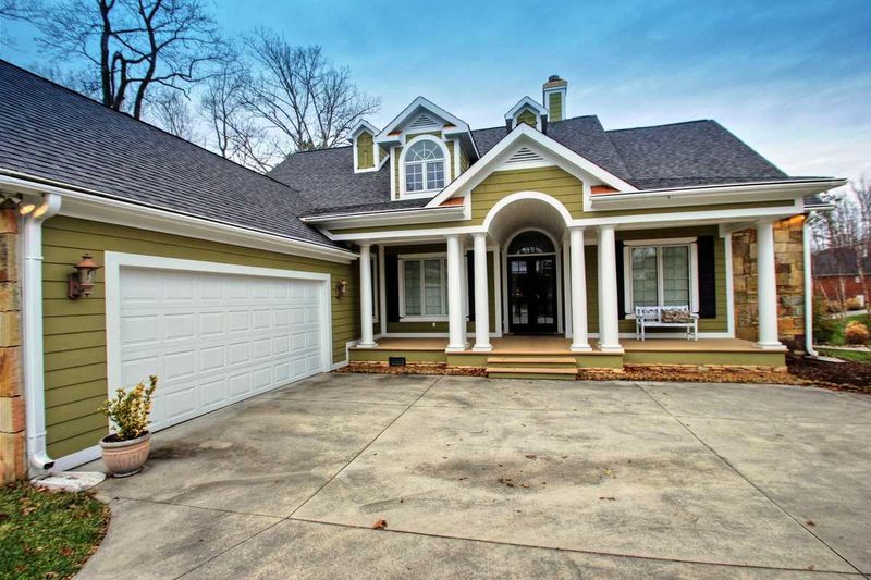 102 Braden Ct, Clinton, TN 37716
