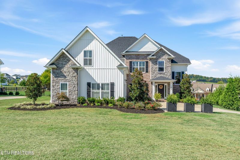 102 Bunchberry Rd, Oak Ridge, TN 37830