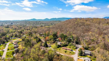 102 Canterbury Rd, Oak Ridge, TN 37830