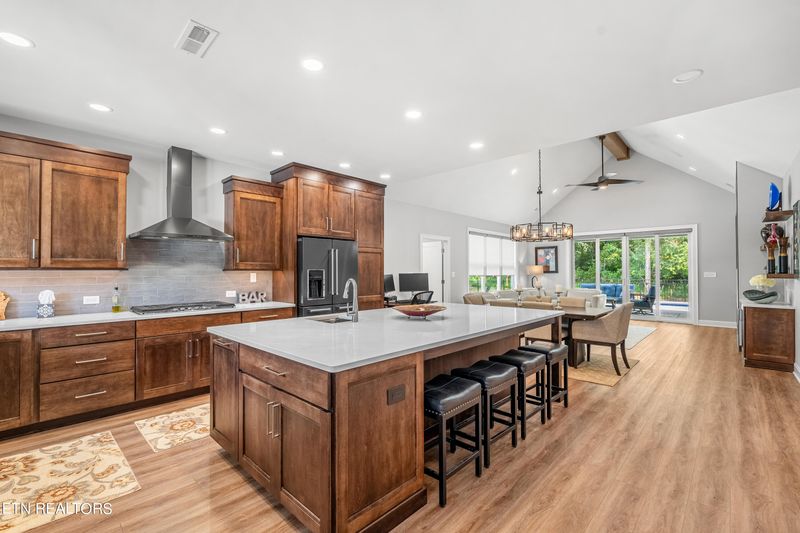 102 Chahyga Way, Loudon, TN 37774