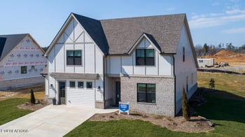 102 Clover Cir, Lenoir City, TN 37772