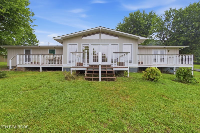 102 Coffey Cir, Rockwood, TN 37854