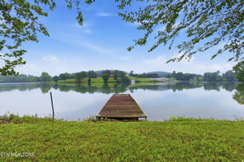 102 Coffey Cir, Rockwood, TN 37854