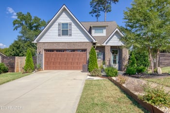 102 Conner Ln, Lenoir City, TN 37772