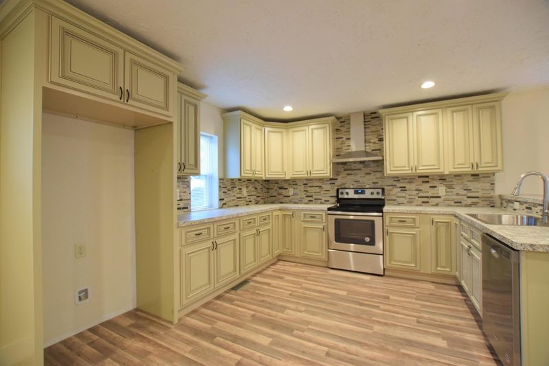 102 Euclid Cir, Oak Ridge, TN 37830