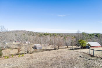102 Flat Rock Rd, Deer Lodge, TN 37726