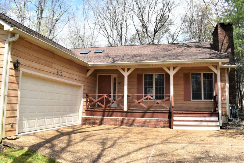 102 Hilton Ln, Fairfield Glade, TN 38558