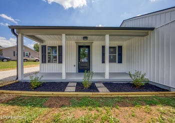 102 Love Dr, Harriman, TN 37748
