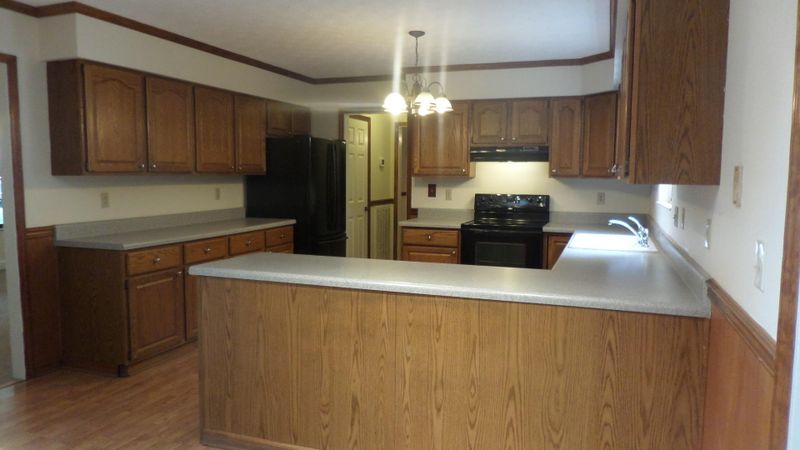 102 Meadowlark Ln, Oak Ridge, TN 37830