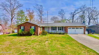 102 Oakwood Dr, Clinton, TN 37716