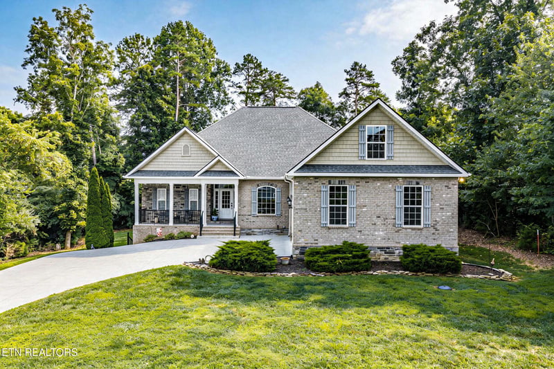 102 Okema Pl, Loudon, TN 37774