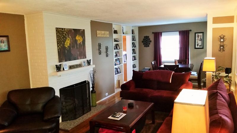 102 Pine Ln, Oak Ridge, TN 37830