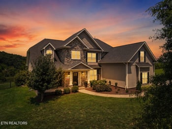 102 Pineberry West Rd, Oak Ridge, TN 37830
