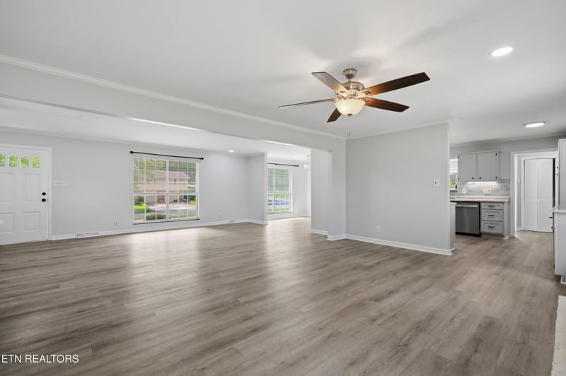 102 Ruskin Cir, Maryville, TN 37803