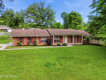 102 Ruskin Cir, Maryville, TN 37803