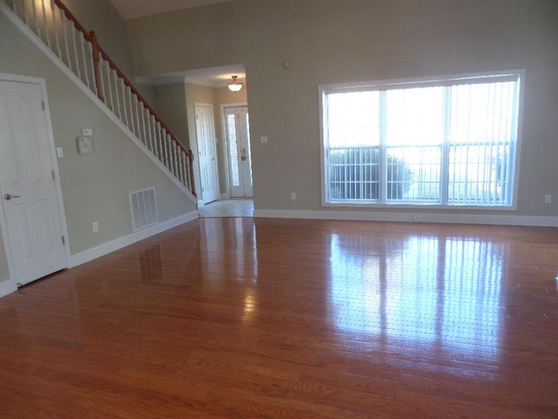 102 Shagbark Ln, Oak Ridge, TN 37830