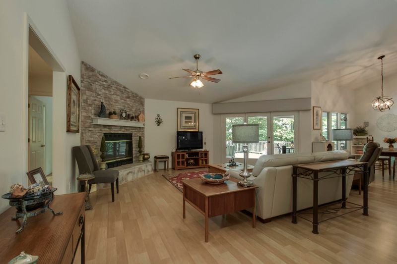 102 Skiatook Tc, Loudon, TN 37774