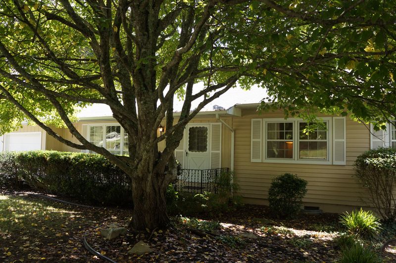102 Sugarbush Cir, Fairfield Glade, TN 38558