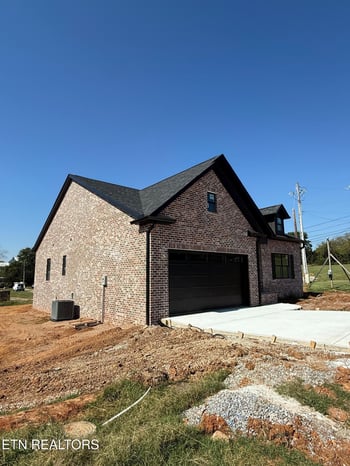 102 Van Gilder Way, Seymour, TN 37865