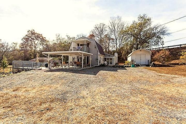 102 W Bullrun Valley Dr, Heiskell, TN 37754