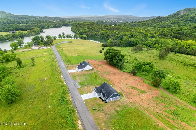 102 Waterfront, Sharps Chapel, TN 37866